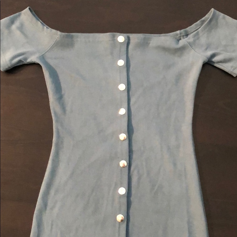 Dress - Picture 3 of 3